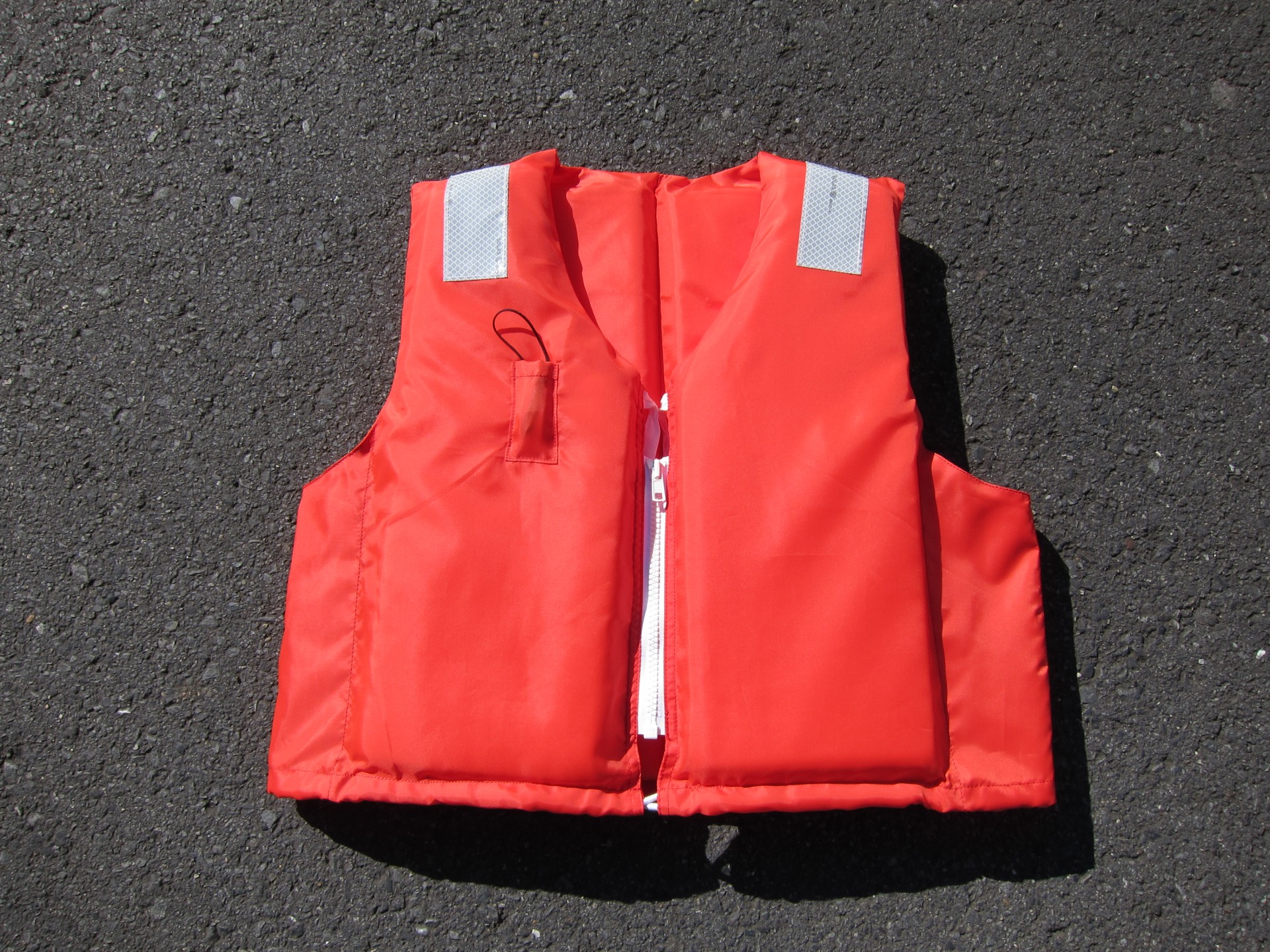 re_life-jacket-e1479967516727.jpg